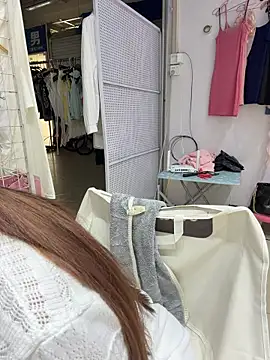 Selenaaaaa- online show from 04/05/26, 03:46