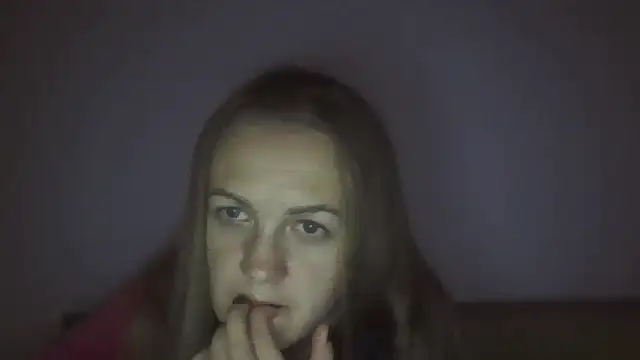 Snapshot of Milaniya261 chatting on 10/22/25, 12:21 Milaniya261 online show from 10/22/25, 12:21