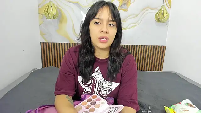 MelissaGilll online show from 11/17/25, 07:18