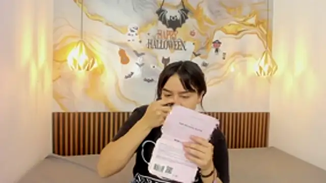 MelissaGilll online show from 11/03/25, 07:17