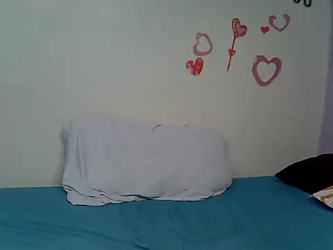 Snapshot of Hotnessy chatting on 12/20/24, 11:16 Hotnessy online show from 12/20/24, 11:16