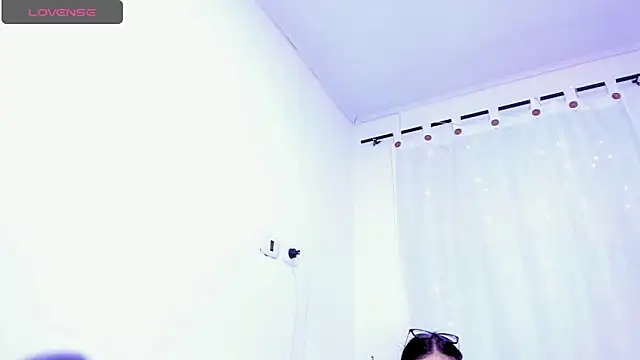 Aria uwu online show from 02/04/25, 06:04