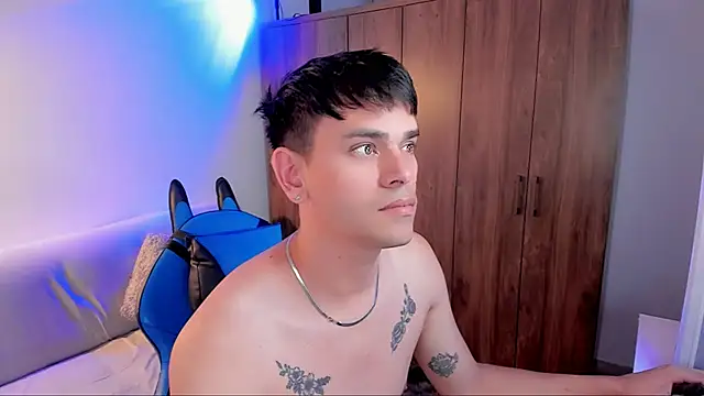 Snapshot of joe_jhon chatting on 02/21/25, 12:27 joe jhon online show from 02/21/25, 12:27