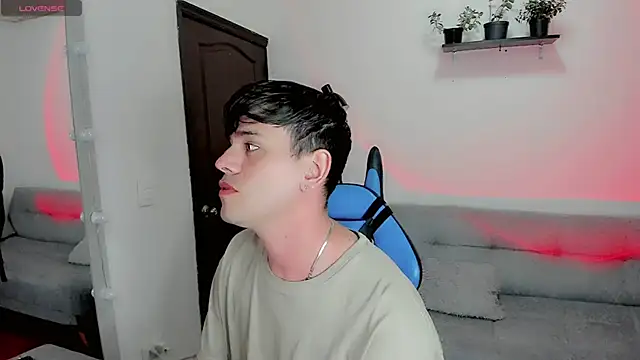 Snapshot of joe_jhon chatting on 01/28/25, 04:08 joe jhon online show from 01/28/25, 04:08