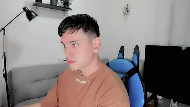 Snapshot of joe_jhon chatting on 02/04/25, 06:57 joe jhon online show from 02/04/25, 06:57