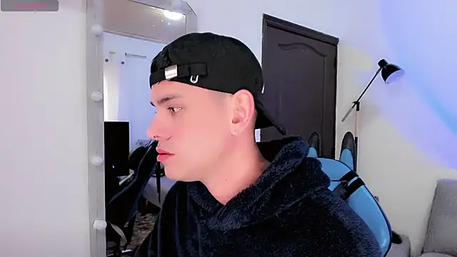 Snapshot of joe_jhon chatting on 02/05/25, 11:34 joe jhon online show from 02/05/25, 11:34