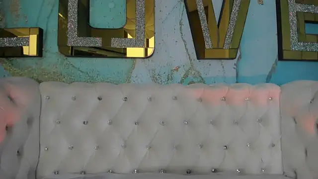 Snapshot of pola_adams_ chatting on 03/14/25, 05:35 pola adams online show from 03/14/25, 05:35