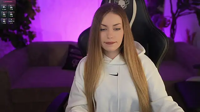 Maggie tenderness online show from 12/05/25, 07:55