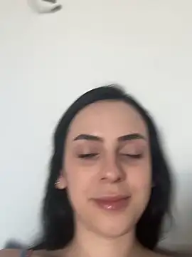 Snapshot of Morguisssz chatting on 11/29/25, 07:36 Morguisssz online show from 11/29/25, 07:36