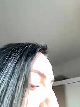 Snapshot of Morguisssz chatting on 11/24/25, 09:37 Morguisssz online show from 11/24/25, 09:37