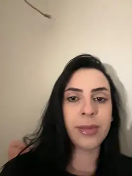 Snapshot of Morguisssz chatting on 11/15/25, 11:42 Morguisssz online show from 11/15/25, 11:42