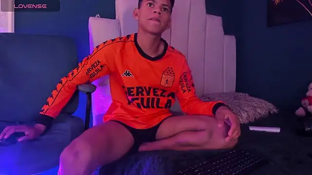 Snapshot of Jeffry_wolvess chatting on 03/03/25, 03:11 Jeffry wolvess online show from 03/03/25, 03:11