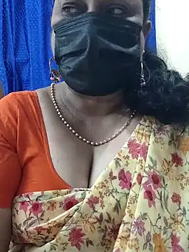 Snapshot of rekha_naier chatting on 09/21/25, 10:37 rekha naier online show from 09/21/25, 10:37