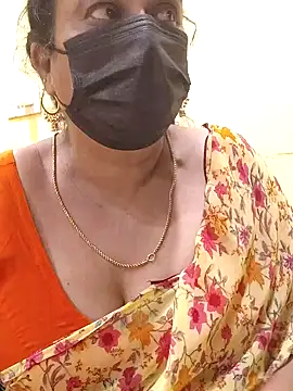 Snapshot of rekha_naier chatting on 03/15/25, 02:46 rekha naier online show from 03/15/25, 02:46