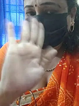 Snapshot of rekha_naier chatting on 10/14/25, 07:42 rekha naier online show from 10/14/25, 07:42