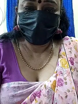 Snapshot of rekha_naier chatting on 11/25/25, 05:41 rekha naier online show from 11/25/25, 05:41