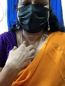 Snapshot of rekha_naier chatting on 11/30/25, 05:14 rekha naier online show from 11/30/25, 05:14