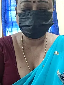 Snapshot of rekha_naier chatting on 09/15/25, 03:51 rekha naier online show from 09/15/25, 03:51