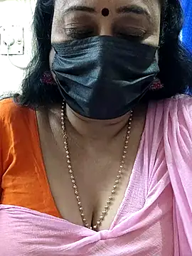 Snapshot of rekha_naier chatting on 11/27/25, 07:20 rekha naier online show from 11/27/25, 07:20