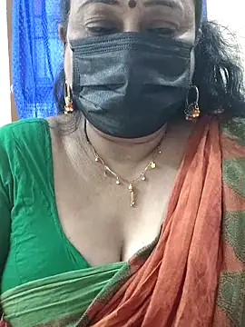 Snapshot of rekha_naier chatting on 09/21/25, 10:20 rekha naier online show from 09/21/25, 10:20