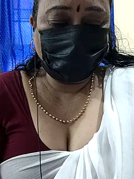 Snapshot of rekha_naier chatting on 10/09/25, 07:42 rekha naier online show from 10/09/25, 07:42