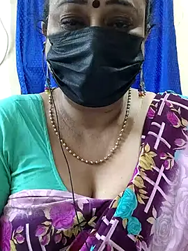 Snapshot of rekha_naier chatting on 11/24/25, 05:35 rekha naier online show from 11/24/25, 05:35