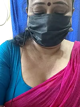 Snapshot of rekha_naier chatting on 10/29/25, 05:12 rekha naier online show from 10/29/25, 05:12