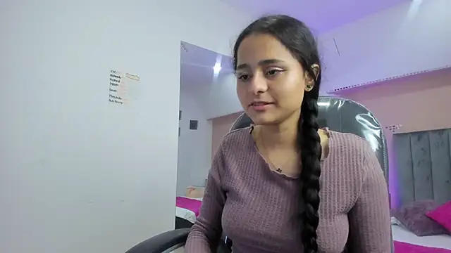 Giselle Roldan online show from 02/13/26, 07:47