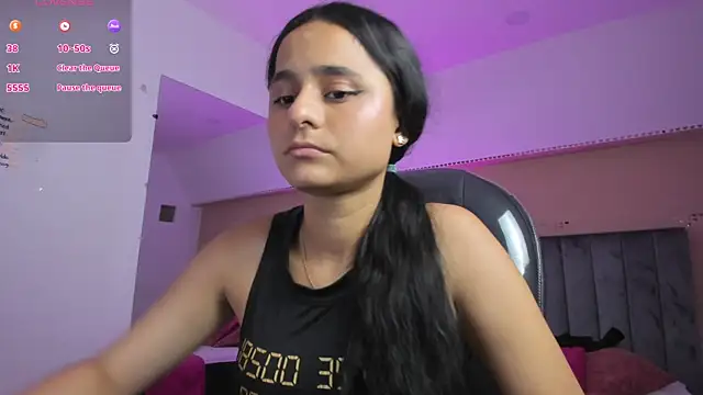 Giselle Roldan online show from 04/13/26, 07:40