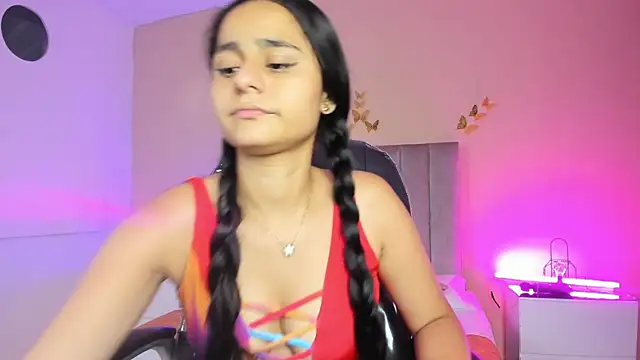 Giselle Roldan online show from 04/15/26, 03:45