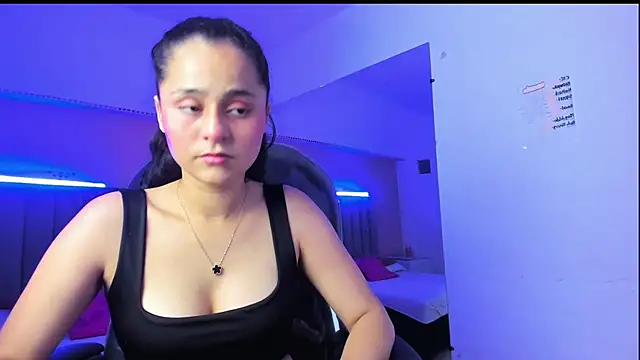 Giselle Roldan online show from 05/23/26, 04:22