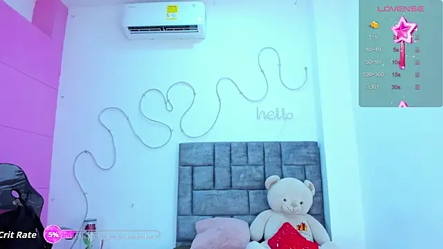 jisoo   online show from 11/12/25, 12:42