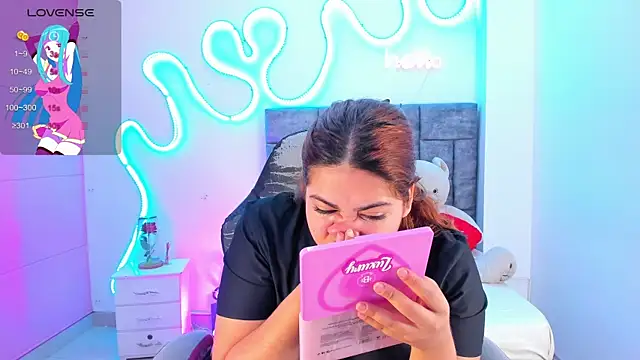 jisoo   online show from 11/05/25, 01:03