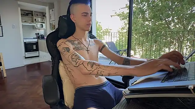 Den BlueXx online show from 03/31/26, 07:16