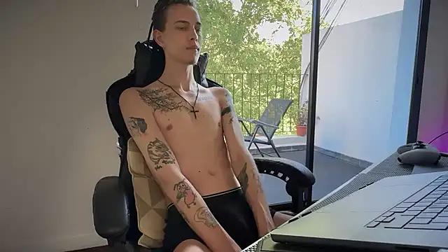 Den BlueXx online show from 02/25/26, 09:03