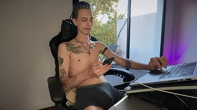 Den BlueXx online show from 02/20/26, 10:33