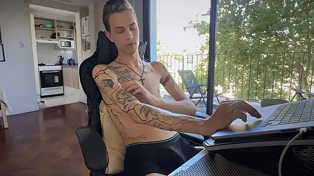 Den BlueXx online show from 03/12/26, 06:34