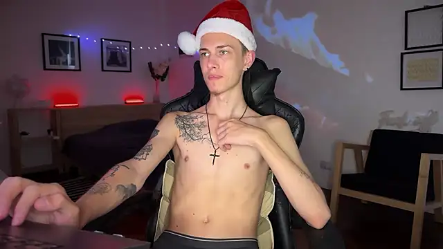 Den BlueXx online show from 12/22/25, 10:48