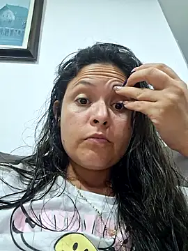 Snapshot of nidia2026 chatting on 02/22/25, 12:27 nidia2026 online show from 02/22/25, 12:27