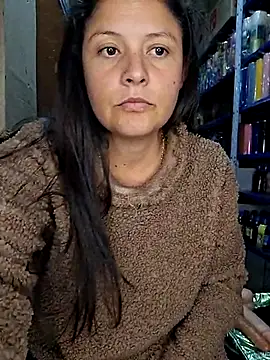 Snapshot of nidia2026 chatting on 03/10/25, 10:24 nidia2026 online show from 03/10/25, 10:24