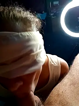 DarkElfSorceress online show from 02/15/26, 07:13