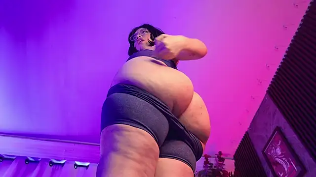 Little maeve online show from 03/20/25, 09:35