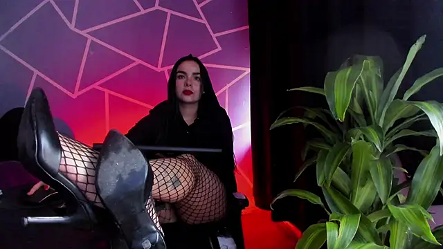 thakytona online show from 10/19/25, 08:00