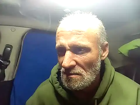 Snapshot of DatingProfile_USA_43_str8 chatting on 12/29/24, 09:50 DatingProfile USA 43 str8 online show from 12/29/24, 09:50