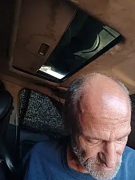 Snapshot of DatingProfile_USA_43_str8 chatting on 12/02/25, 03:25 DatingProfile USA 43 str8 online show from 12/02/25, 03:25