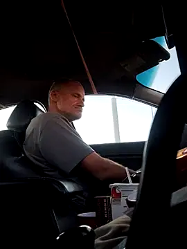 Snapshot of DatingProfile_USA_43_str8 chatting on 11/29/25, 02:28 DatingProfile USA 43 str8 online show from 11/29/25, 02:28