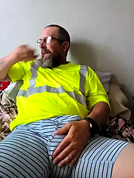 Huskers2020 online show from 09/22/25, 01:39