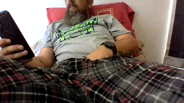 Huskers2020 online show from 10/31/25, 03:08