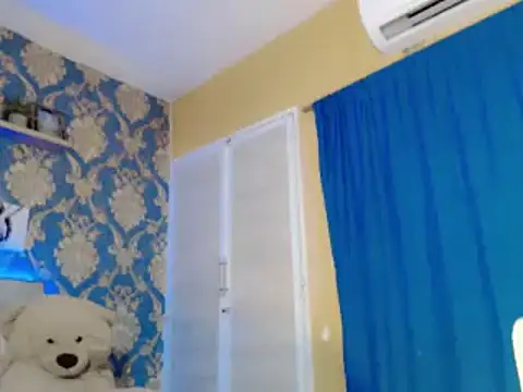 nicoledollts online show from 10/04/25, 04:25