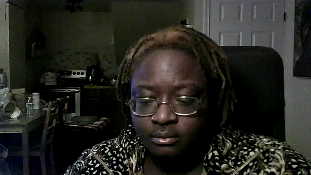 BigKittyRaven online show from 12/06/24, 05:36